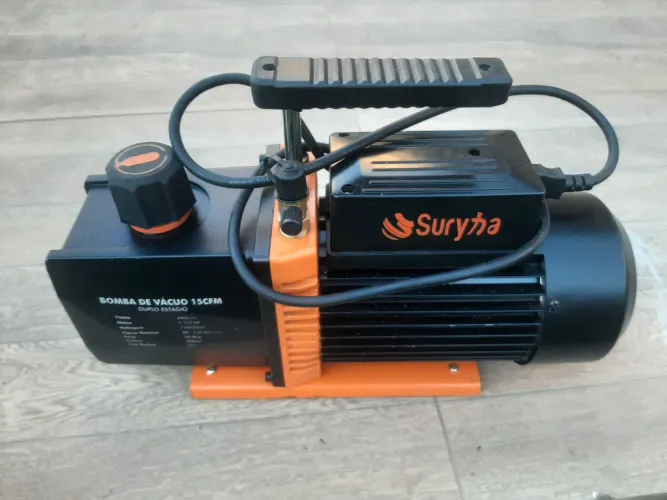 Bomba de Vácuo Surya 15 CFM Duplo estágio
