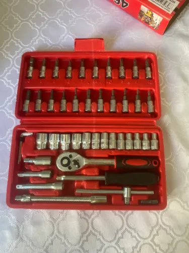 46 KIT FERRAMENTAS PARA USO DOMÉSTICO E AUTOMOTIVO