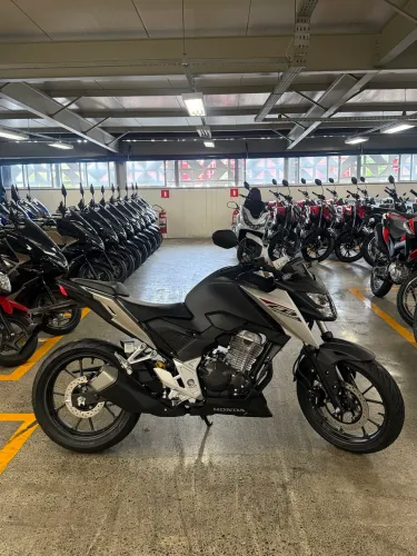 HONDA CB TWISTER 300 F