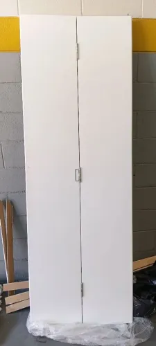 Porta Camarão Branca com Guarnição Dobradiça e Ferragens