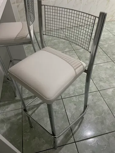 Kit 2 Banquetas Cozinha Cromada Alta - Poltronas Assento Branco