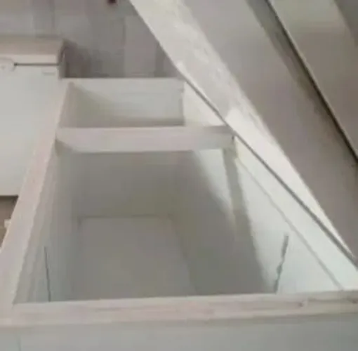 Freezer horizontal em ótimo estado, gelando perfeitamente. Pronto para uso!