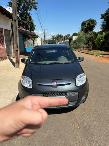Fiat Palio Attractive 1.0 EVO Fire Flex 8V 5P 2012