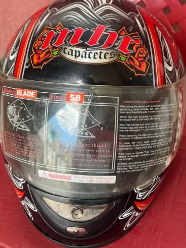 Capacete novo
