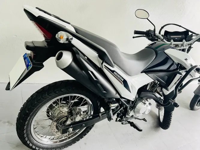 HONDA BROS ESDD ano e modelo 2023 novíssima apenas 5.000 quilômetros rodados