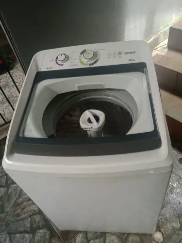 Máquina Consul 12 kilos estado de nova