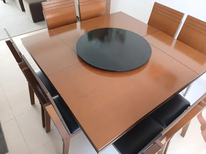 Mesa de Jantar 8 Lugares com Centro Giratório - Excelente Estado