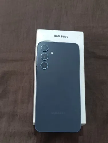 Samsung Galaxy A35 5G 128GB - Impecável e Completo