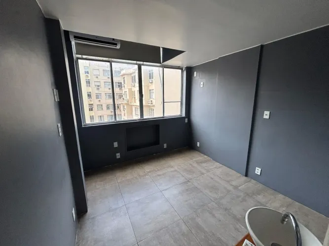Sala comercial com duas salas e ar-condicionado 