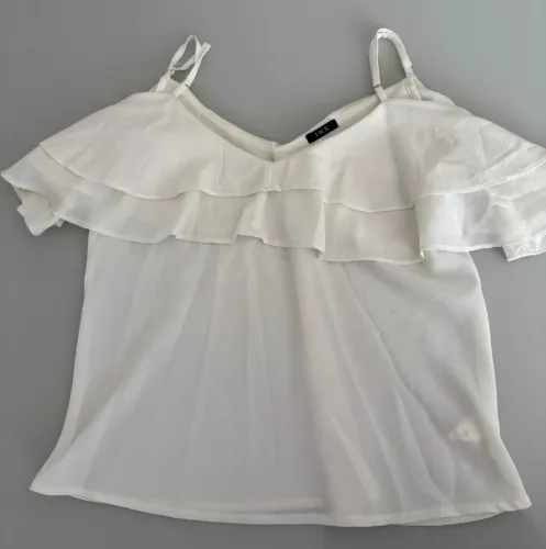 Blusa Regata com Babados