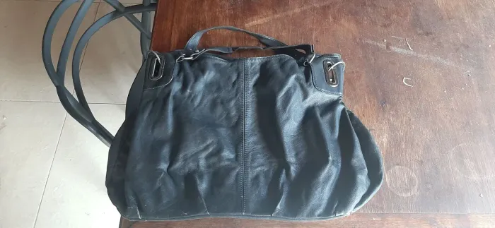 Bolsa couro preta