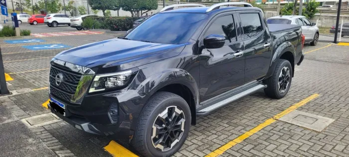 Nissan Frontier XE CD 4X4 2.3 Bi-TB Diesel Aut. 2025