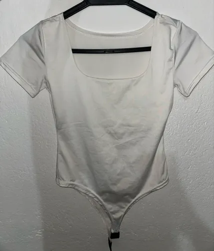 Body feminino branco