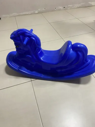 Vendo Escorregador e Balanço 