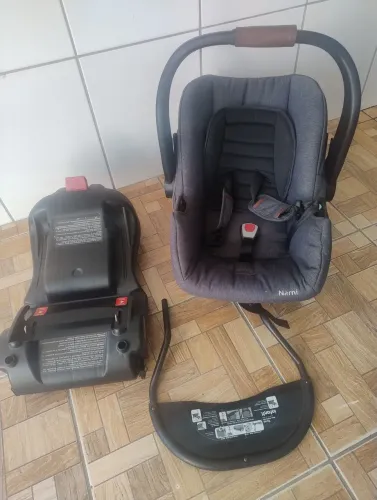 Bebê conforme Narni + base isofix Infantil