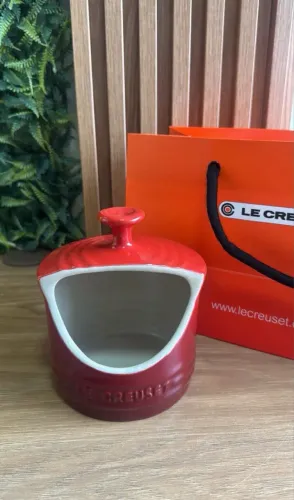Porta Sal Le Creuset NOVO, com etiqueta, em Cerâmica 300ml Vermelho