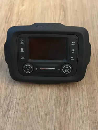 Central Multimídia / Rádio Original Jeep Renegade ? Nunca Usado