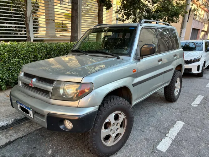 Mitsubishi Pajero IO Aut. 2000