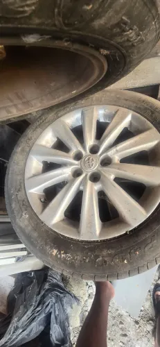 Roda corolla
