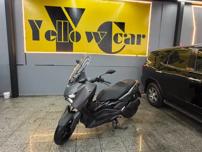 Yamaha XMAX 300 CONNECTED
