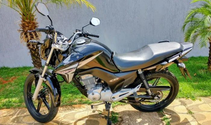 Titan 150 flex 14/14 (Bem conservada)