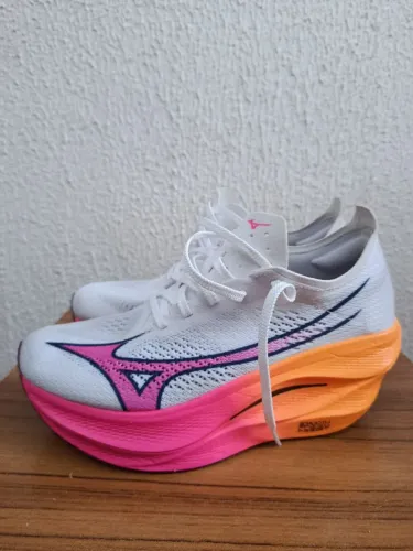 Tênis Mizuno wave rebellion pro 3