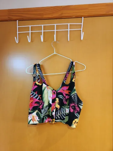 Cropped estampado