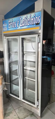 Auto serviço 1m Gelo Seco Semi Novo