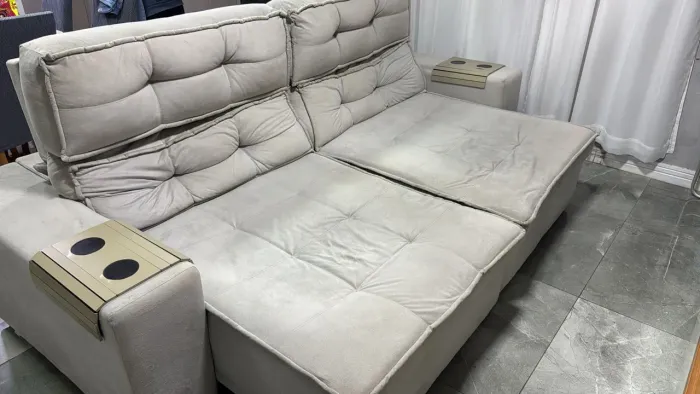 Vendo sofá novo de barbada