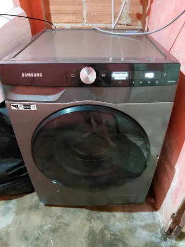 LAVA E SECA SAMSUNG - R$ 900