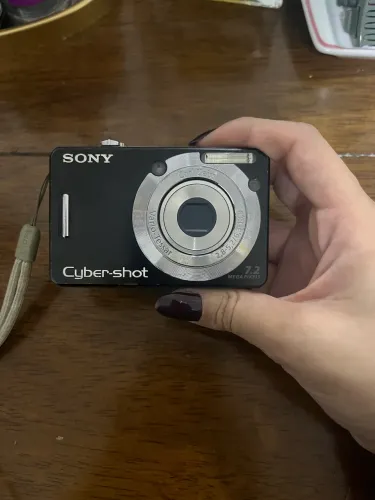 Vendo câmera cyber shot Sony 7.2