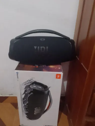 JBL bombox 3