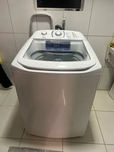 Máquina de lavar roupas eletrolux 