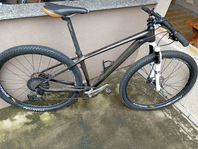MTB aro 29 quadro de carbono