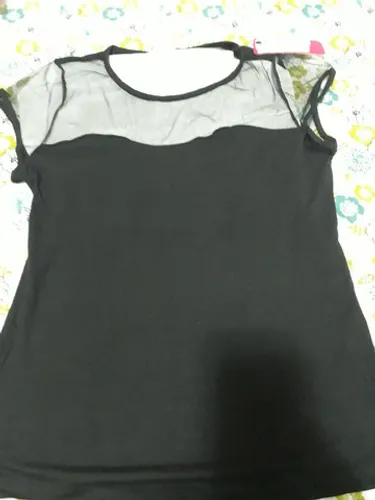 Blusinhas novas. 30,00 cada