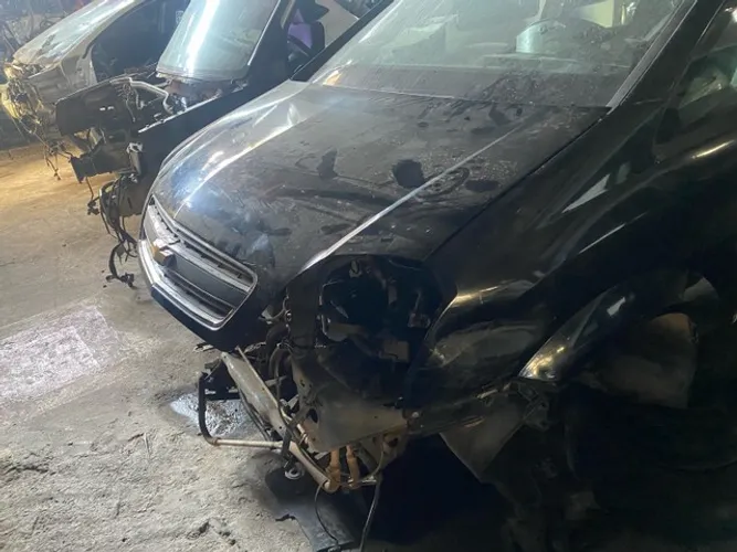 Meriva sucata 1.8 Flex 2010 para retirada de peças