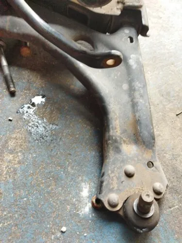 Bandeja direita Fiat Punto