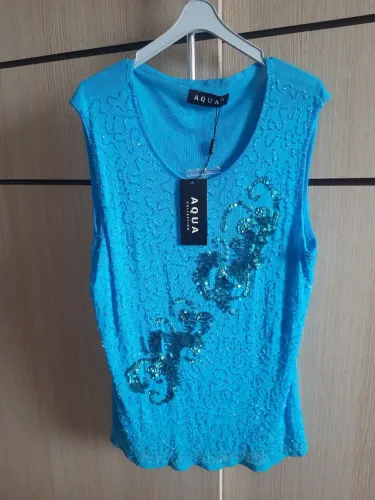 Blusa bordada nova, com etiqueta tam GG<br>