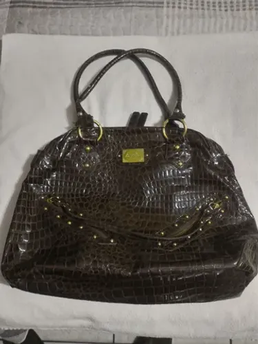 Bolsa Lá Belle France marrom escuro em couro sintético 