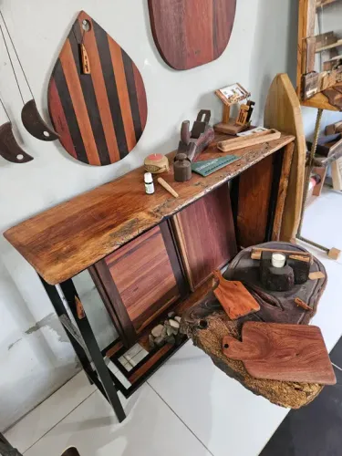 Rack , espelho, porta temperos, mesa rústica 