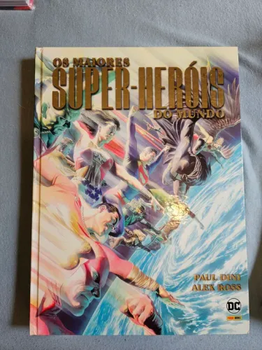 Os Maiores Super-Heróis Do Mundo - HQ Capa Dura