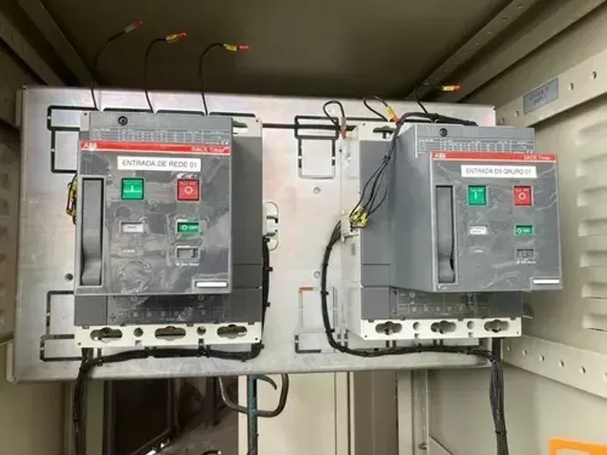 Transferência Motorizada C/disjuntor Abb Sace 800 A Tmax T6n