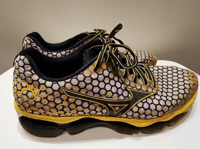 Tênis Mizuno Wave Creation 17 - Tamanho 41 - Usado