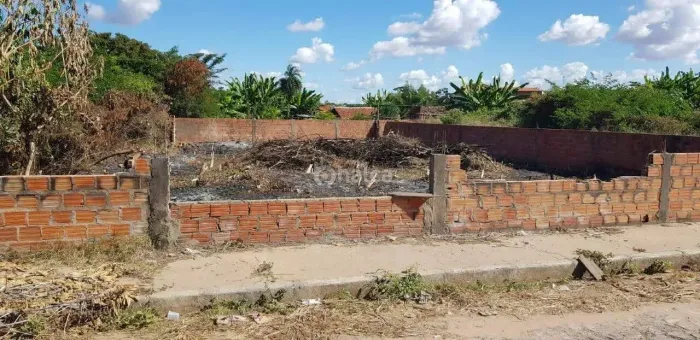 Lote/Terreno à venda, no bairro Vale Quem Tem, Teresina/PI