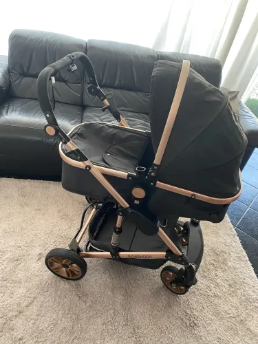 Carrinho de Bebê Europeu 