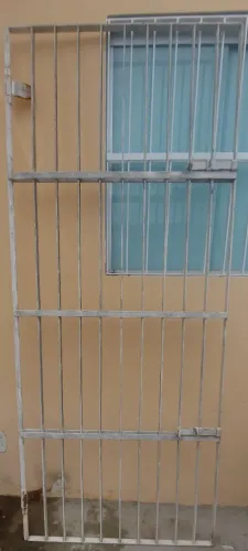 2 Grades de Ferro para Porta e Janela