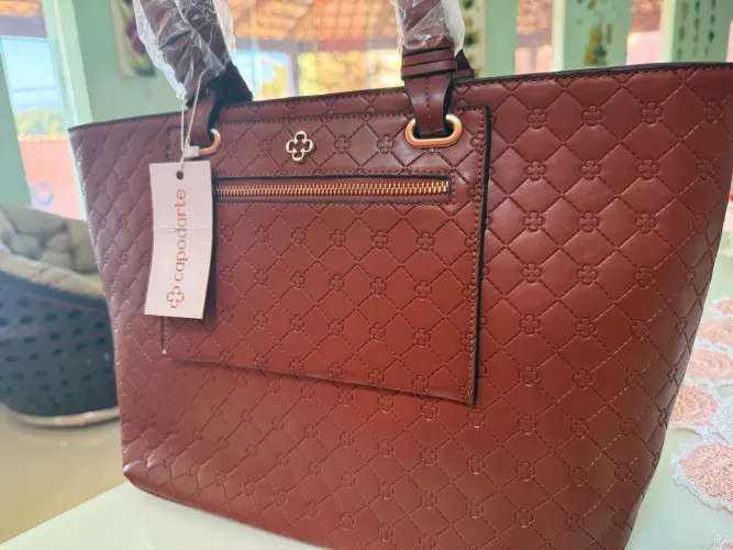 Bolsa Capodarte Feminina Marrom com Detalhes