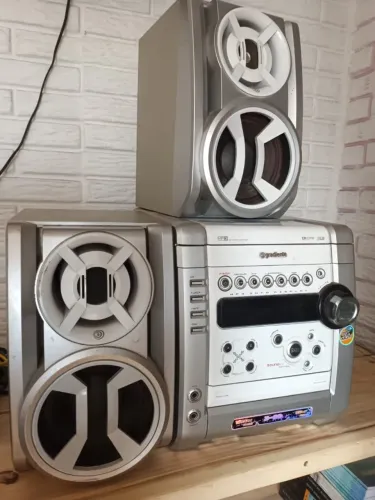 Aparelho de Som Antigo da marca Gradiente 