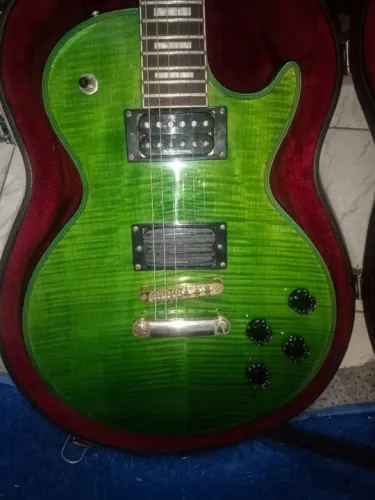 Guitarra Gibson verde lespaul com tarraxas groove