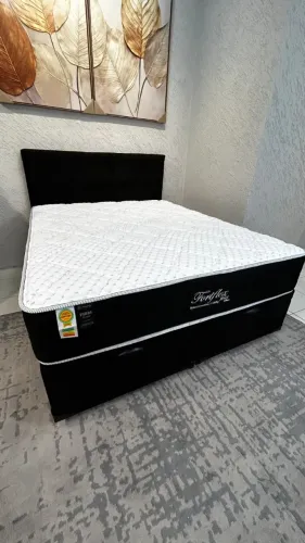 Colchão Casal suporte 200kg + Box Baú
